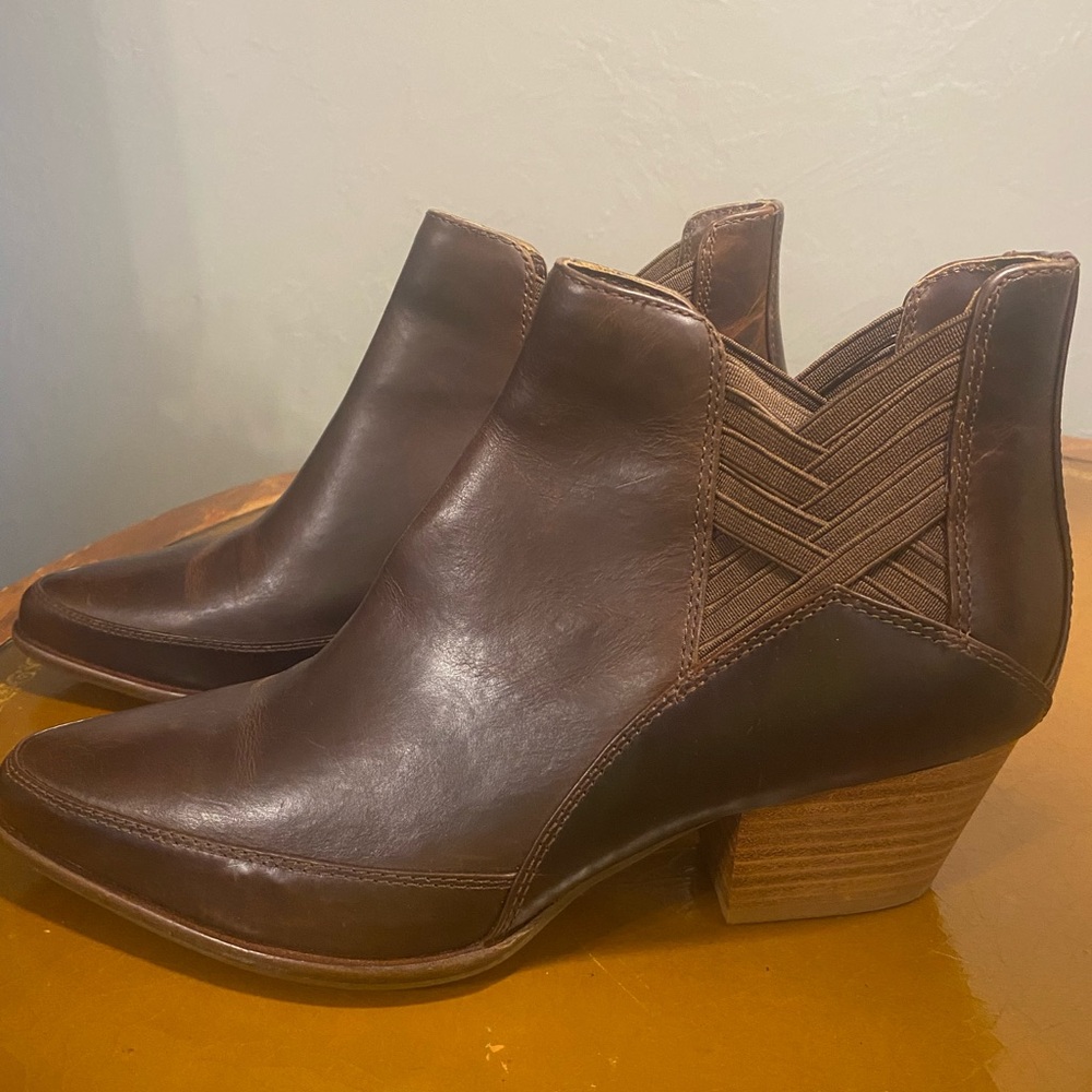 Kelsi Dagger Brooklyn bootie